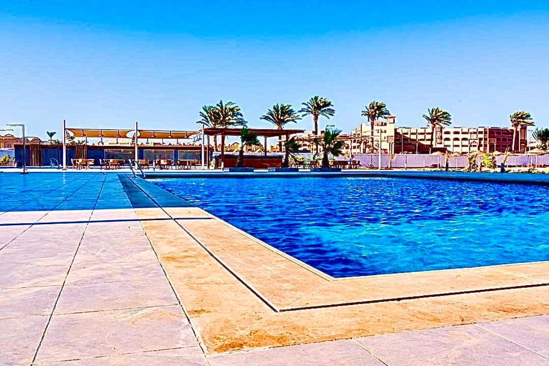 احلامك علي البحر * Hurghada